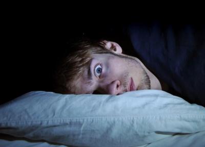 عادت های مضر که خواب راحت را از چشمان شما می دزدند!