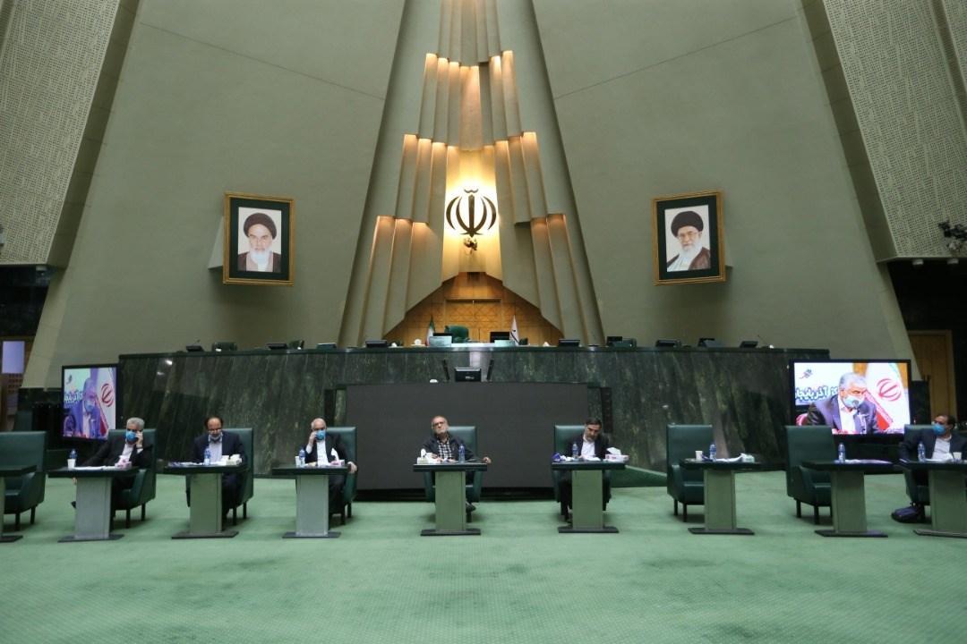 چینش جدید صحن علنی مجلس شورای اسلامی برای تشکیل جلسات حضوری نمایندگان