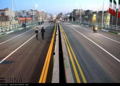 خبرنگاران رمپ چهارم پل بزرگ جمهوری قم افتتاح شد