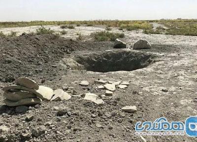 دستبرد و تعرض گسترده سوداگران گنج به یکی از تپه های تاریخی داراب